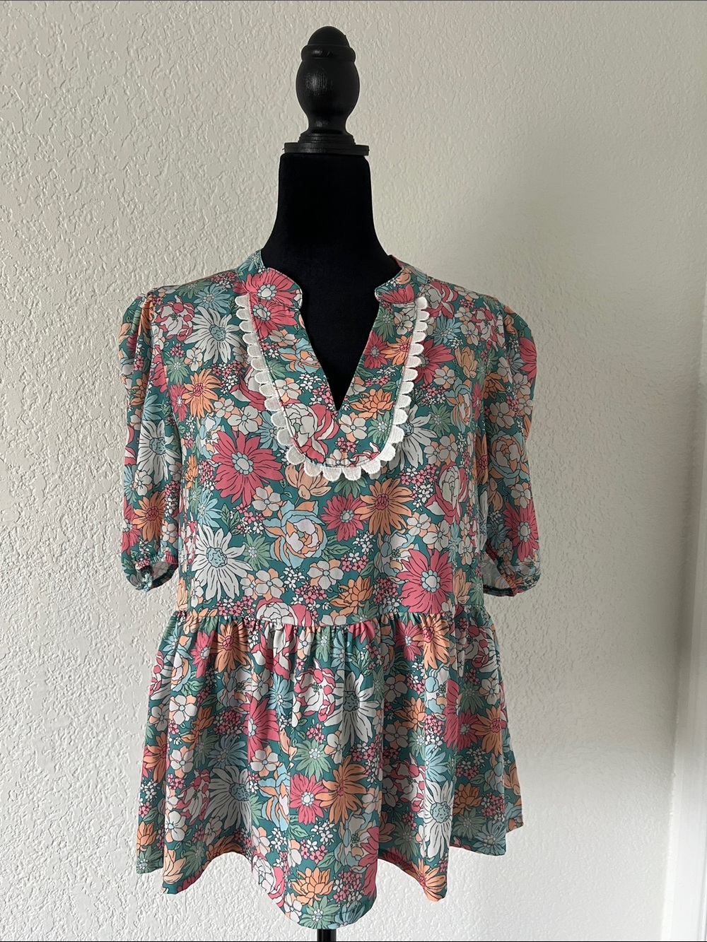 Mod Boutique floral V-Neck Peplum Blouse in Teal and Pink